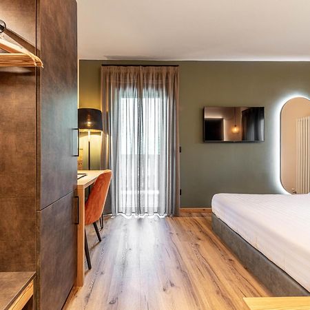 Hotel Laste' Caldes エクステリア 写真