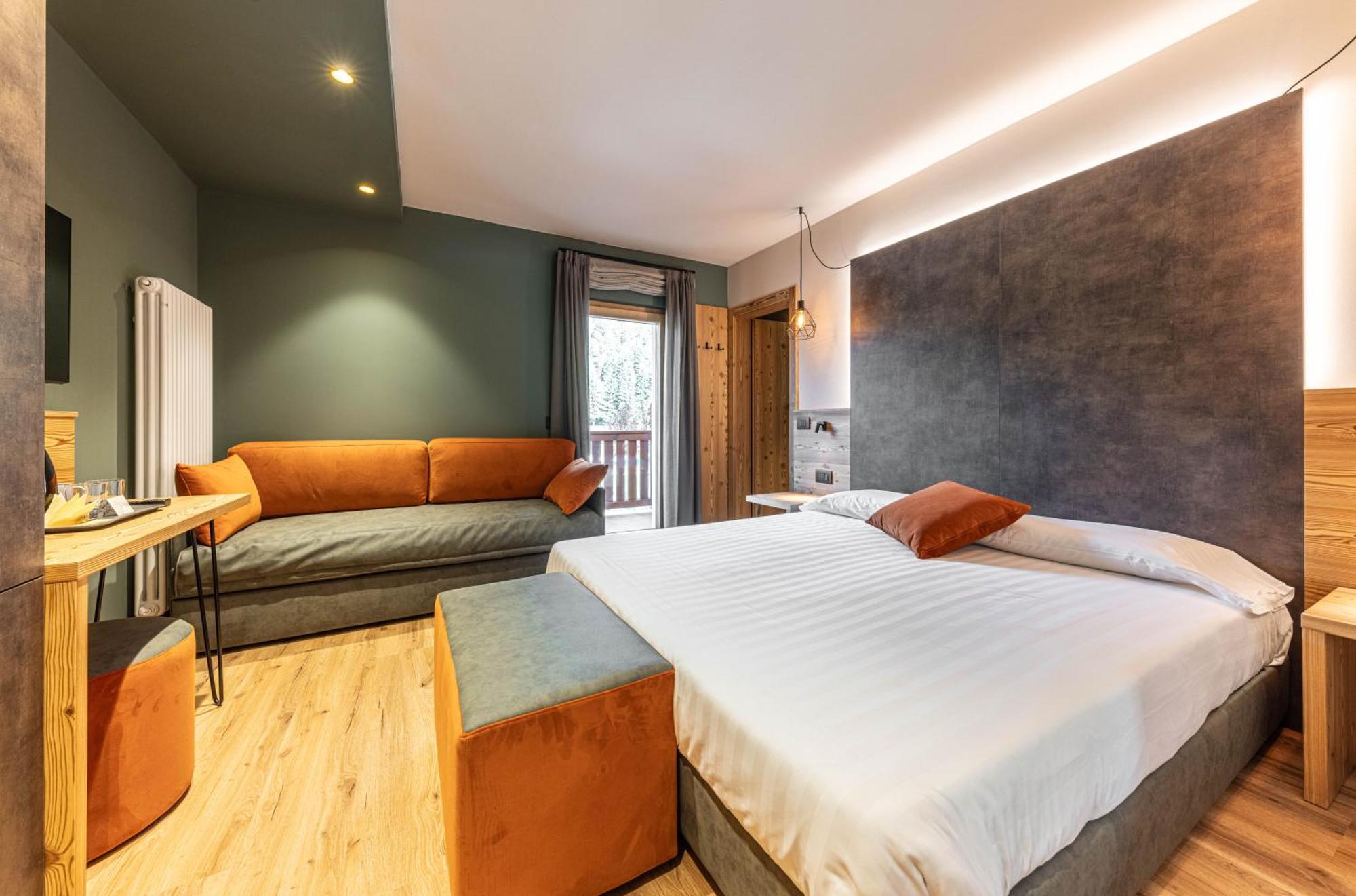 Hotel Laste' Caldes エクステリア 写真