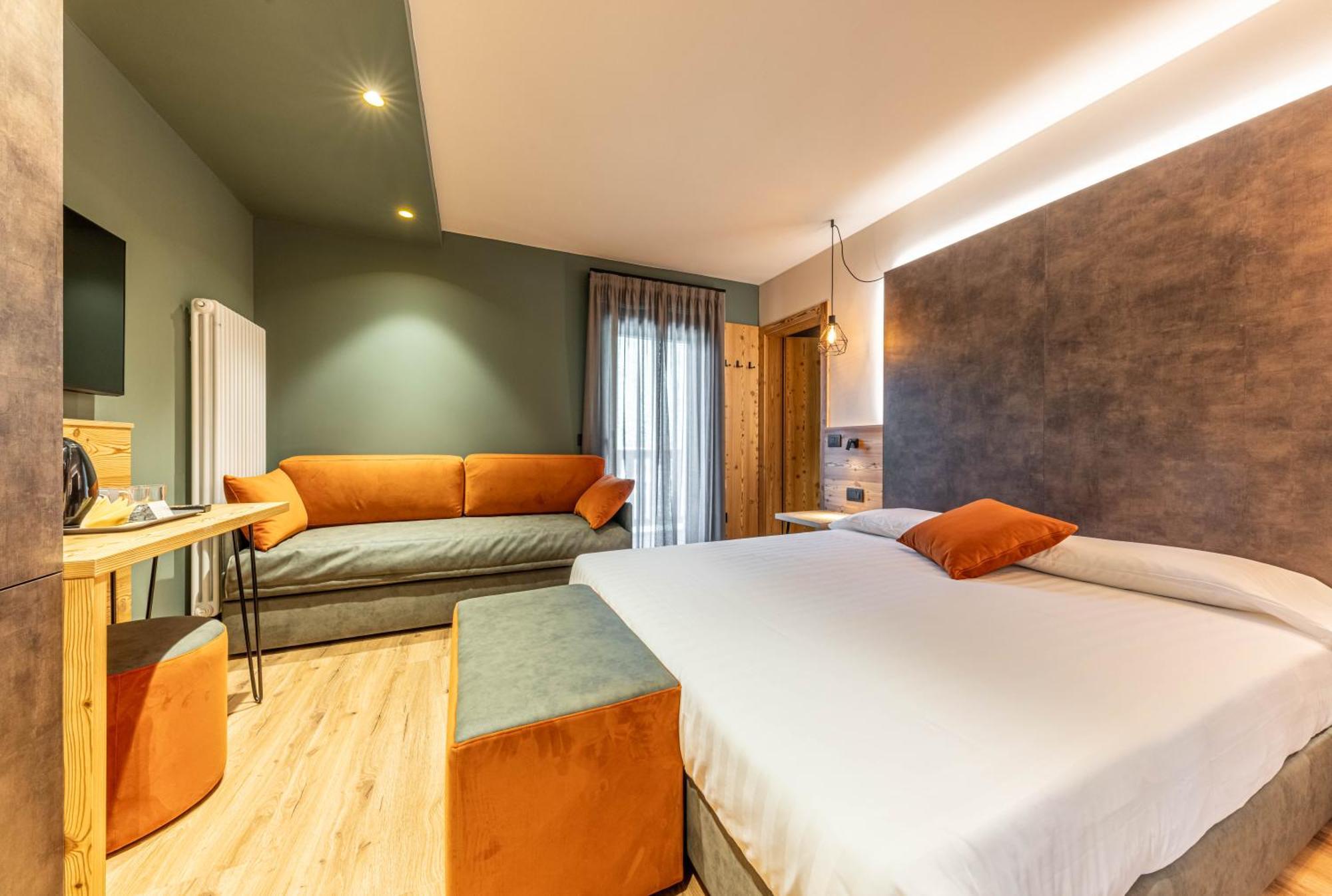 Hotel Laste' Caldes エクステリア 写真