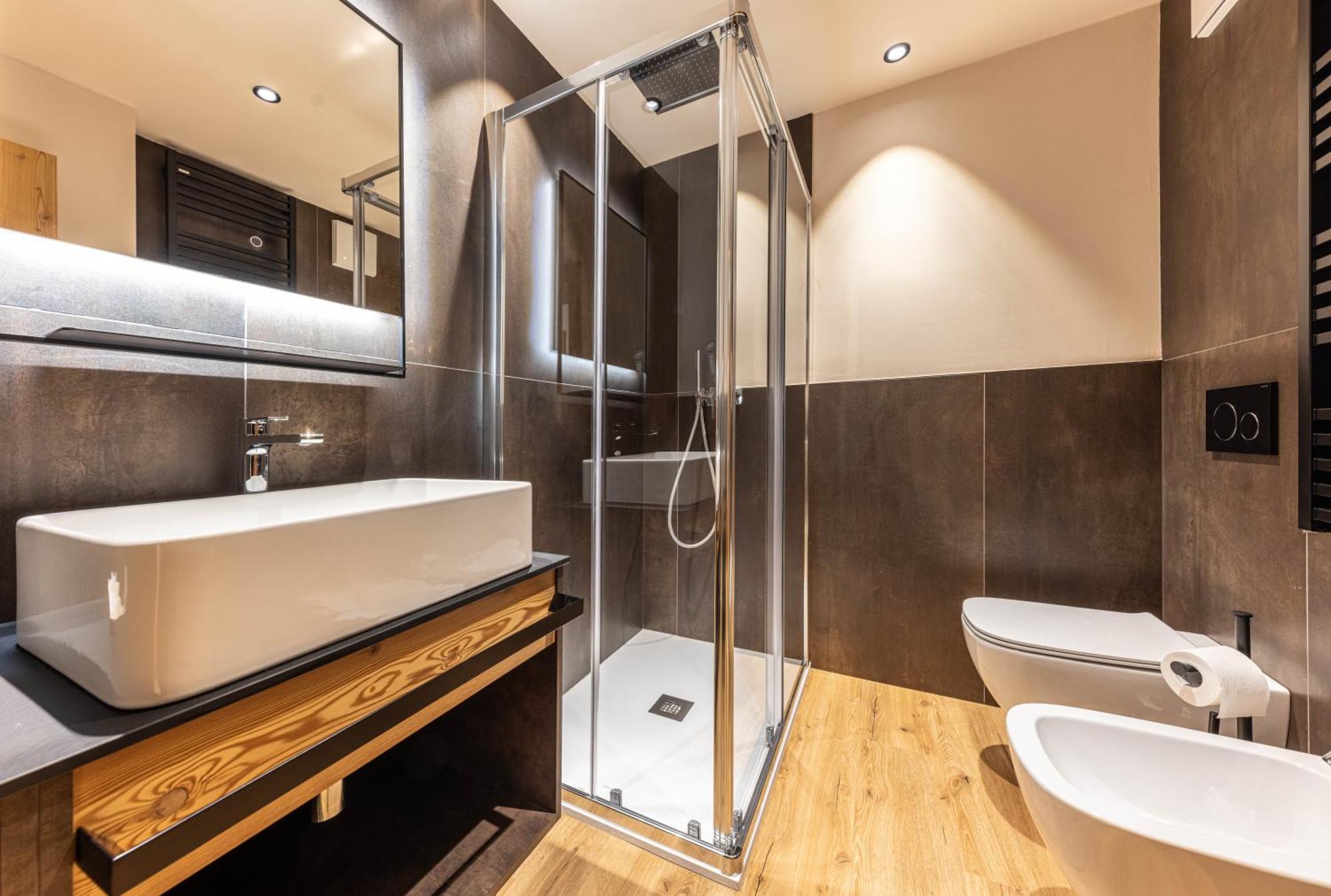 Hotel Laste' Caldes エクステリア 写真
